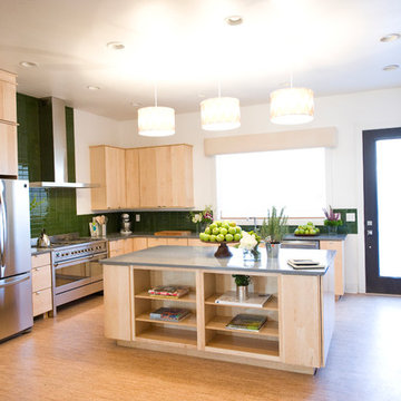 Extreme Makeover Home Edition (#9)