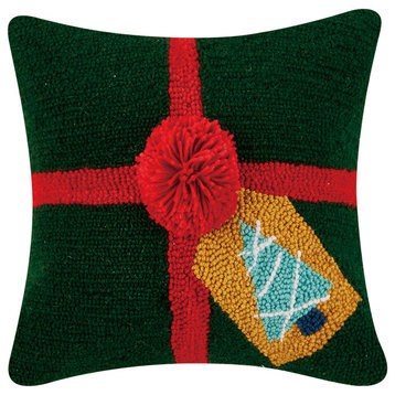 Green Gift W/Pom Pom Hook Pillow