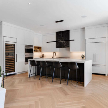 Luxury Custom Home On Ellis Park