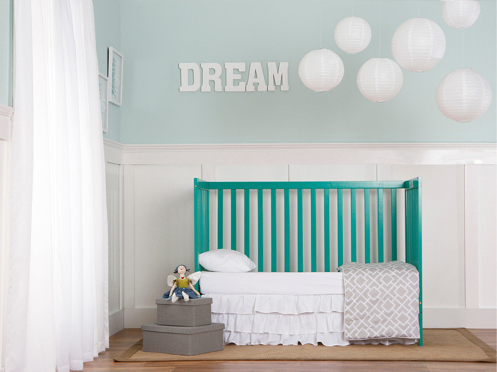 Dream On Me, Synergy,�5 in 1 Convertible Crib, Emerald