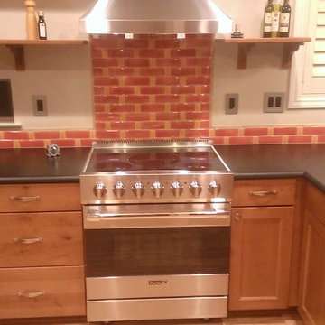 KITCHEN BACKSPLASH - Fire and Clay Recycled Glass