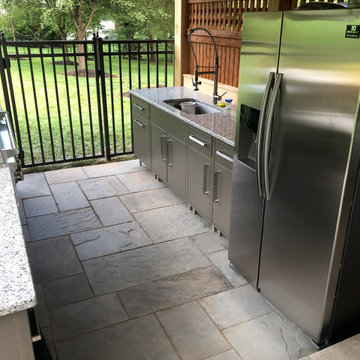 OUTDOOR KITCHEN