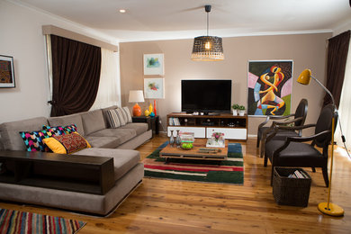 Design ideas for a family room in Sydney.