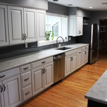 Grabill Cabinets Kitchen - Olde Towne in Custom Paint w/ Nickel Glaze & Mystic