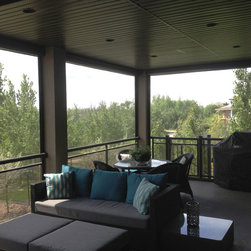 Motorized Screens - Outdoor Products