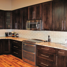 Kitchen cabinet