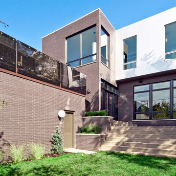 Bucktown Industrial Modern Back Yard