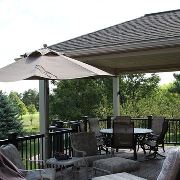 Medina - Deck/Screened Walkout
