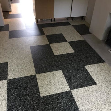 Installing Marmoleum Artoleum in a Black & White Pattern to Hall