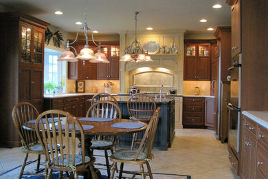 Inspiration for a timeless kitchen remodel in Philadelphia
