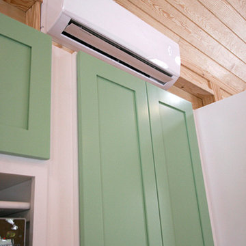 Artistically Customized Guest Cabin