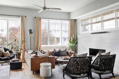 Transitional living room photo in Nashville