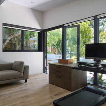 Sports Enthusiasts’ Hideaway by Klopf Architecture