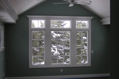 Example of a bedroom design in Detroit
