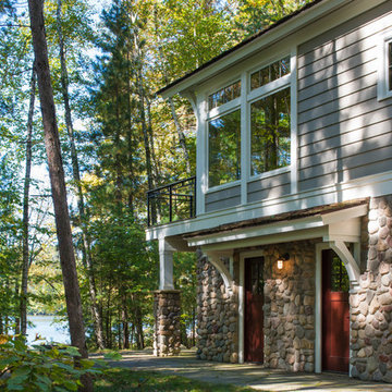 Elegant Lakeside Retreat