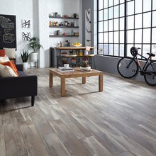 Dream Home 12mm Riverbank Oak Laminate Flooring Traditional