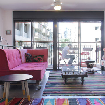 My Houzz: Colorful Weekend Apartment Getaway in Israel