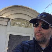 Foto de John West
