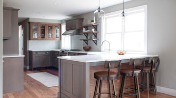 Two-tone Transitional Kitchen