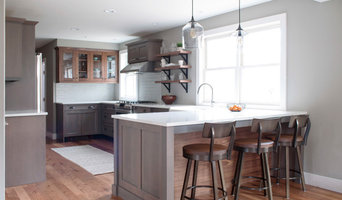 Two-tone Transitional Kitchen