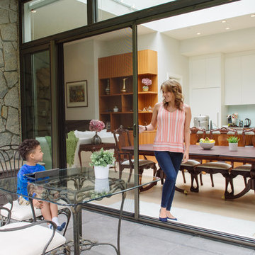 Phantom Manual Retractable Screens