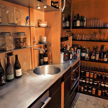 Bar/ Pantry