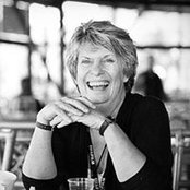 Julie Oswin's photo