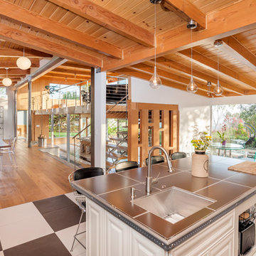 Stunning Mid-Century Modern