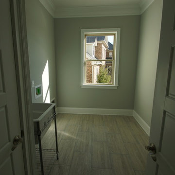 Bathroom/Laundry Room