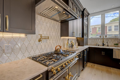 Example of a kitchen design in Philadelphia