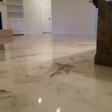 Upper Living Room Floor/Hallway