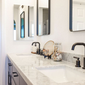 Master Bathroom - Blue Tranquil