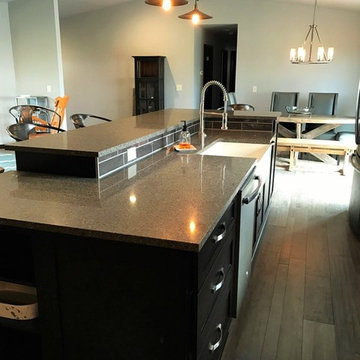 Modern Chic Underwood Kitchen
