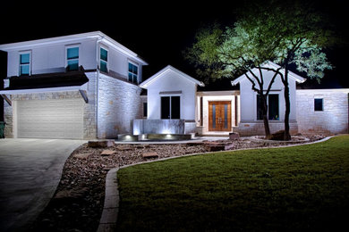 Modern exterior home idea in Austin