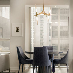 Agnes 6 Chandelier by Lindsey Adelman for Roll & Hill in Gold - Pendant Lighting
