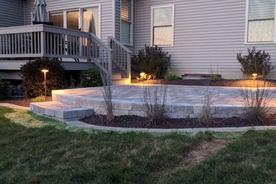 Inspiration for a timeless patio remodel in Chicago