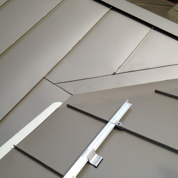 Metal Roof & Vented Radiant Barrier Roof Deck