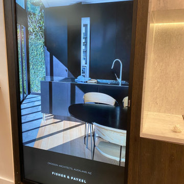 Fisher & Paykel Life-size digital display