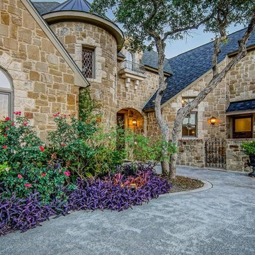 Exterior / Landscape