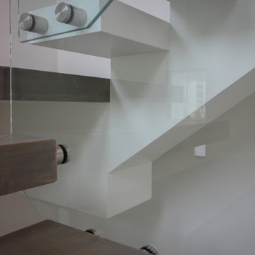 Project #80 | Mono-Beam Staircase with Glass Panels