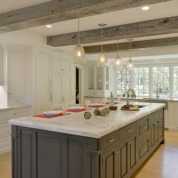 Traditional Farmhouse Kitchen