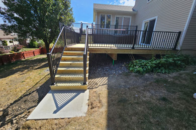Cedar Deck with Composite Accent
