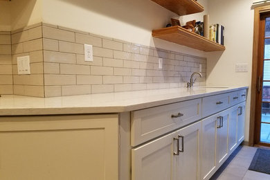 Inspiration for a modern kitchen remodel in Other