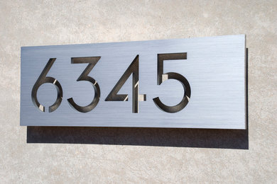 Modern house numbers plaque