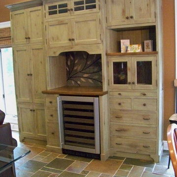 Stand Alone Hutch