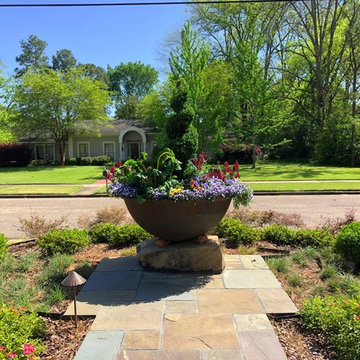 Sugar Kettle Landscape Planter 4