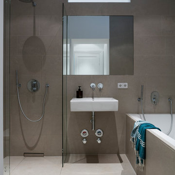 Modern Bathroom