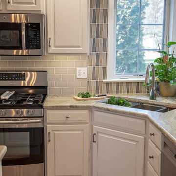 White Kitchen with Geometric Tile