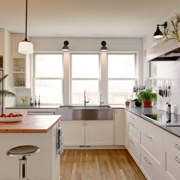 West Seattle Modern Farmhouse