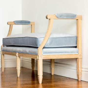 SCHAAL WHITE OAK AND UPHOLSTERY TRADITIONAL BENCH